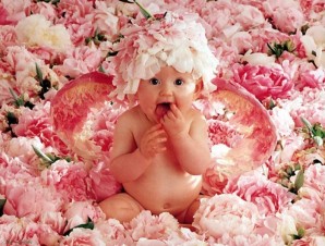 petite fille rose
